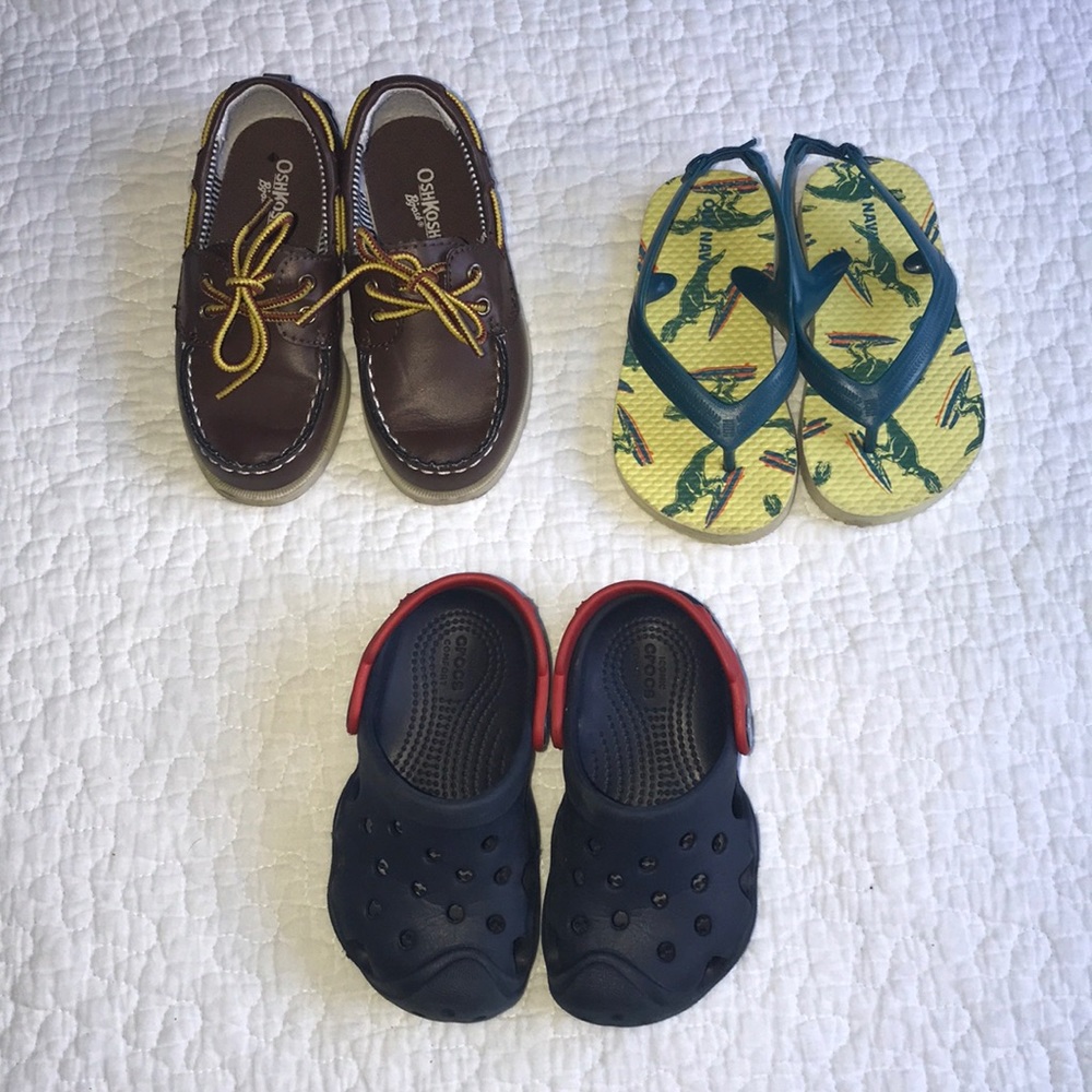 BOY Crocs 7, OshKosh Shoe 8, Old Navy Flip Flops 7